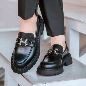 Elegant Black Loafers for Women